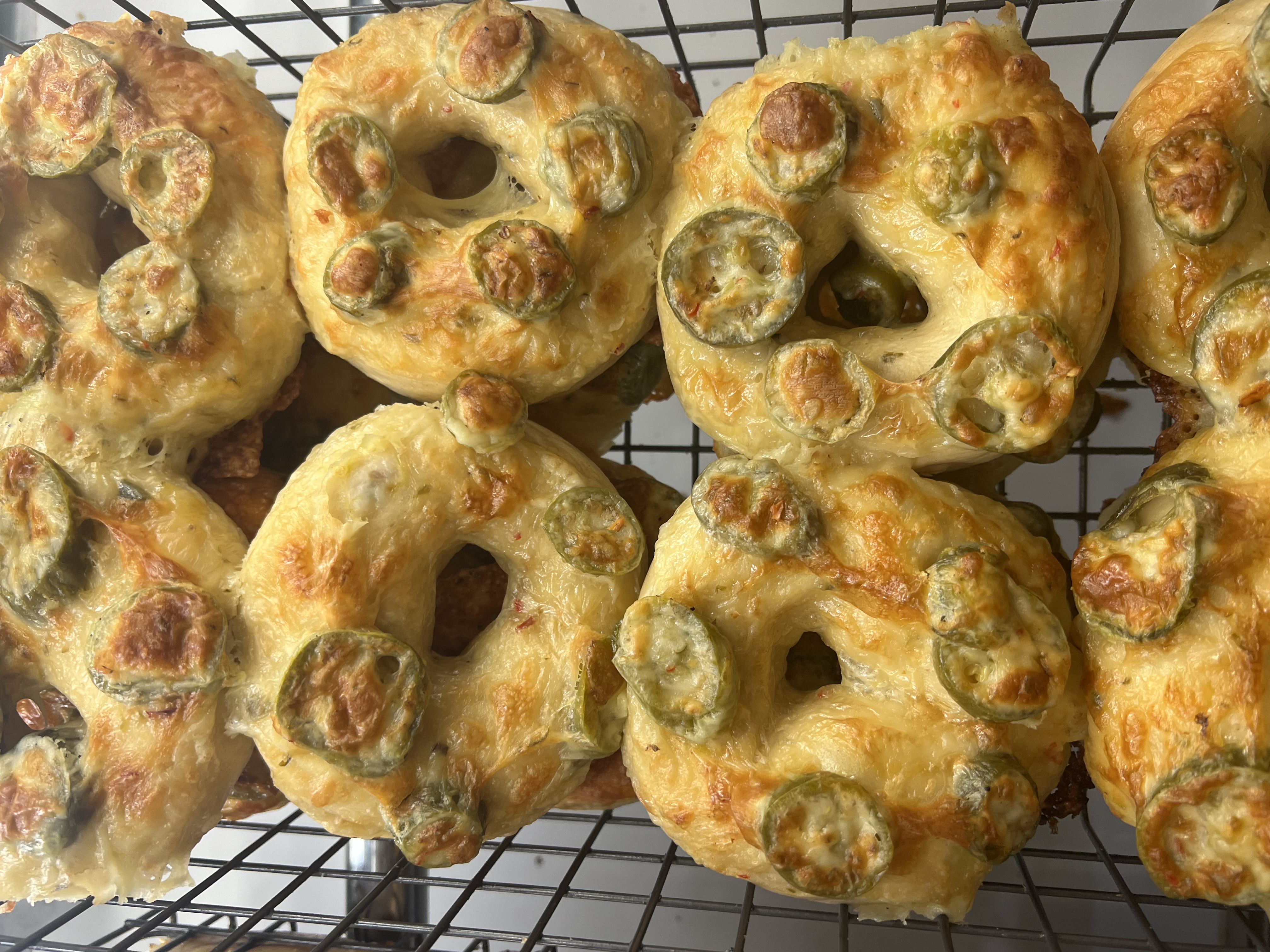 Jalapeño cheese specialty bagels